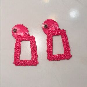 Pink Textured Rectangle Earrings! Never worn. Perfect for occasions!